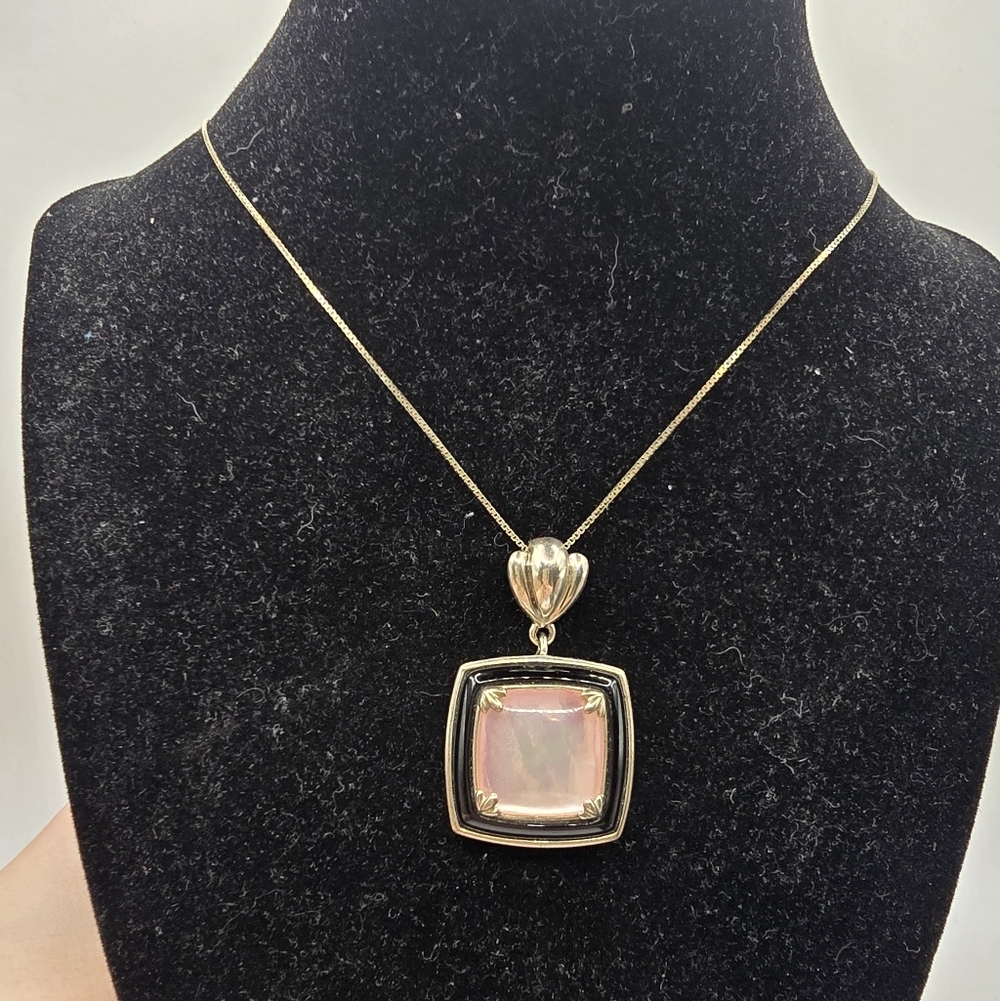 WK Whitney Kelly Signed 925 Sterling Black Onyx & Mother of Pearl Necklace